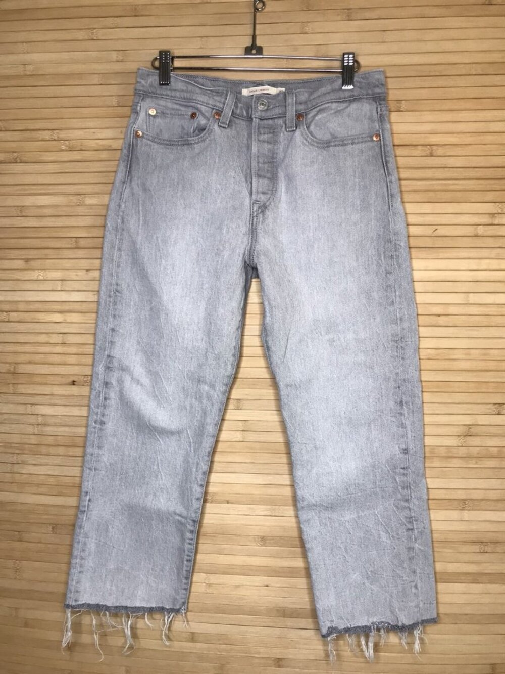 Levis big E Wedgie Straight Jeans Gray Wash sz 27 raw hem cropped crop premium